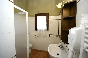 Il Nespolo Hotel Lari