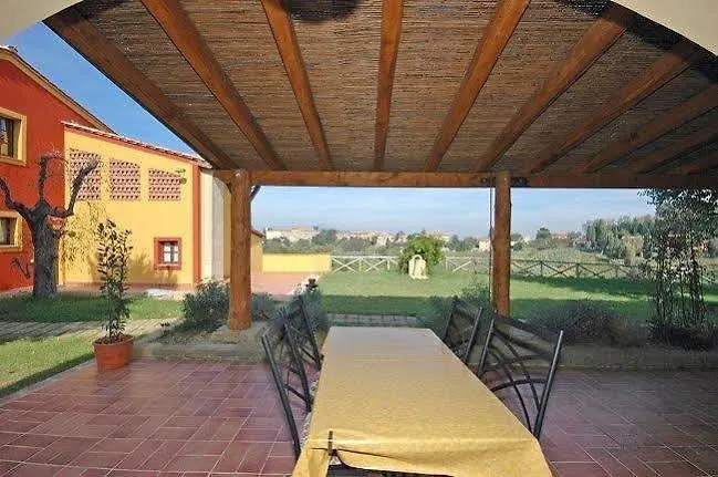 Il Nespolo Hotel Lari Italy