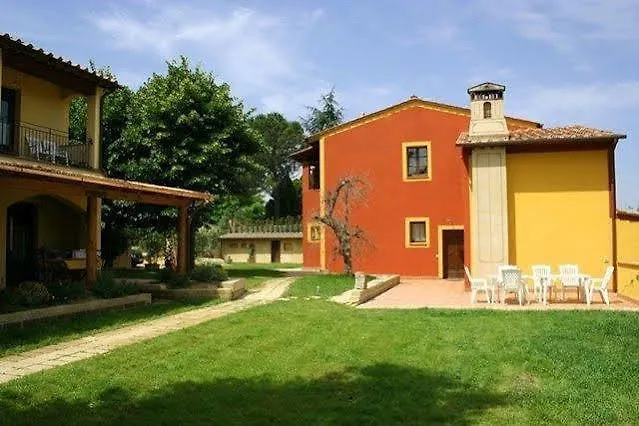 Il Nespolo Hotel Lari