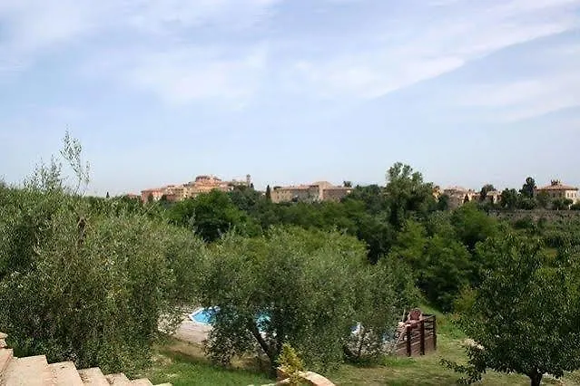 Il Nespolo Hotel Lari